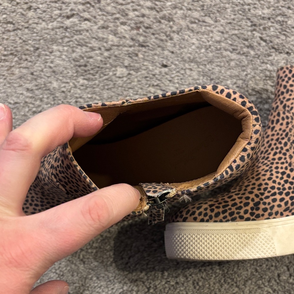 Universal Thread Leopard Print Wedges - Picture 4 of 4